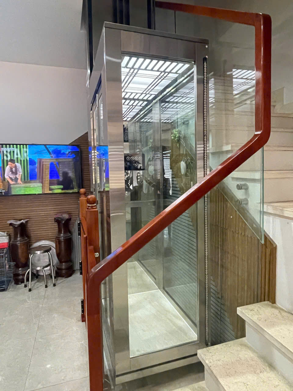 Thang Máy Gia Đình - Công Nghệ Mới